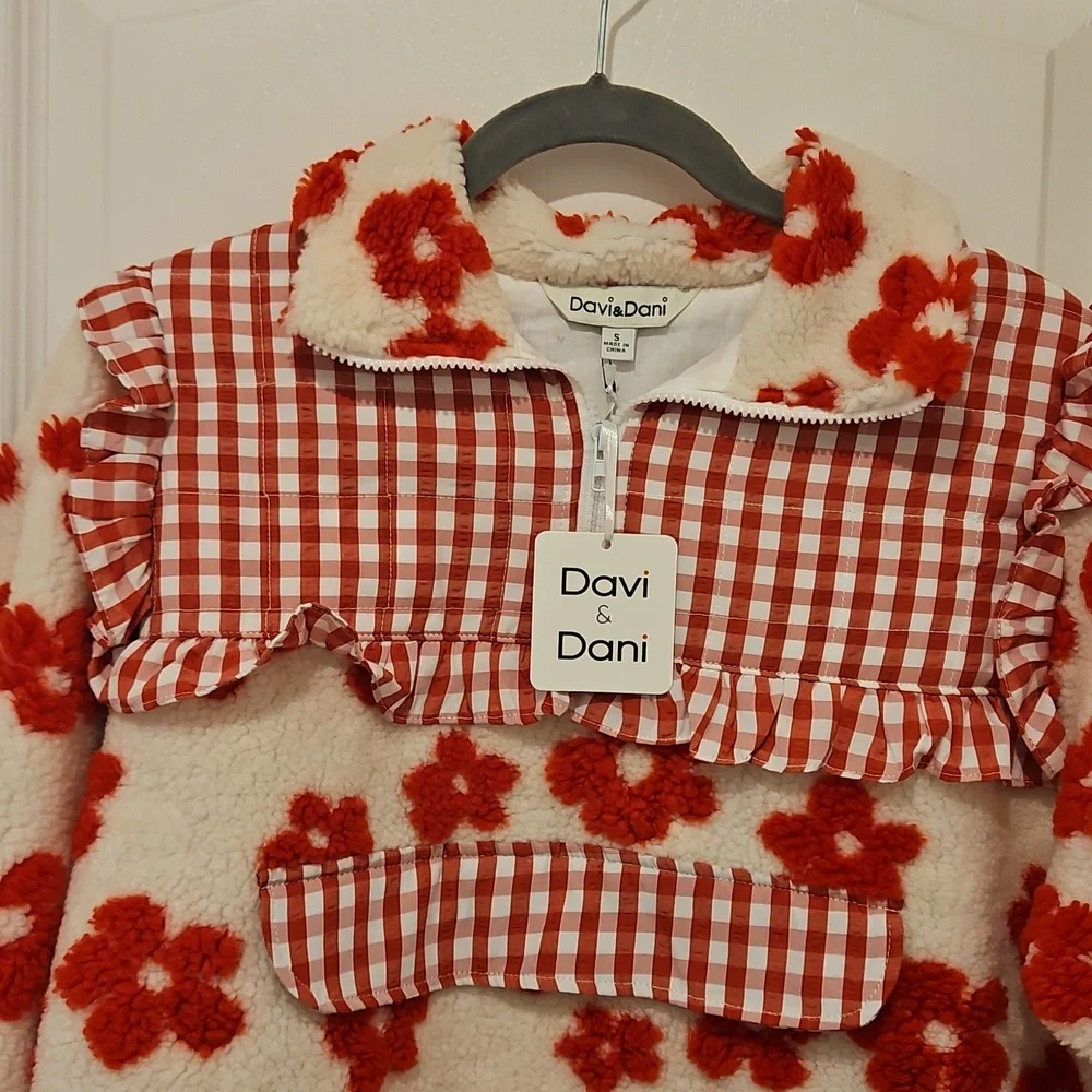 DAVI & DANI Red Floral Fleece Jacket - Picture 2 of 9
